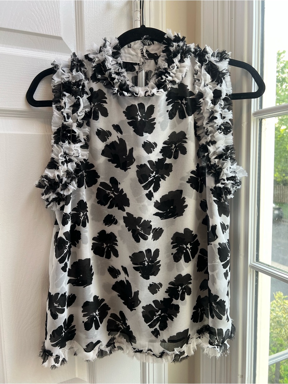 Catherine Malandrino Black & White Floral Ruffle Sleeveless Blouse Size S
